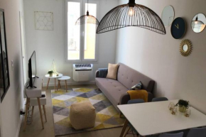 Appartement 2 chambres refait à neuf, climatisé, à 2 min de la mer